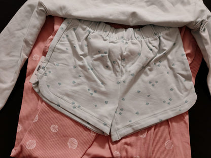 Conjunto de playeras, short y leggins