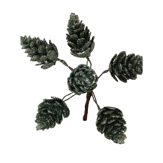 Rama navideña de bellotas